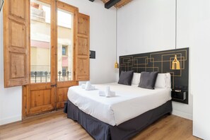 Room - La Mare by The Streets (Barcelona)