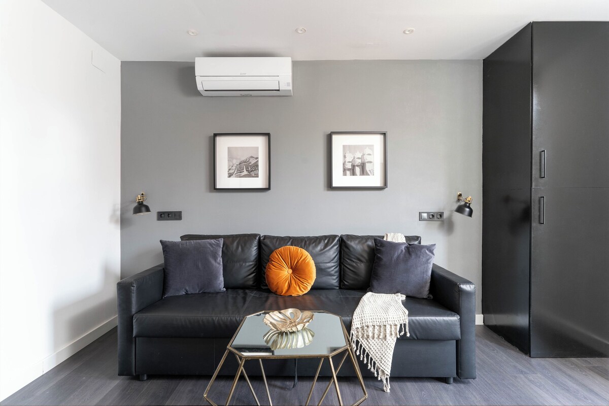 Apartment, 1 Bedroom | Living area