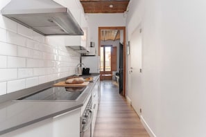 Private kitchen - La Mare by The Streets (Barcelona)