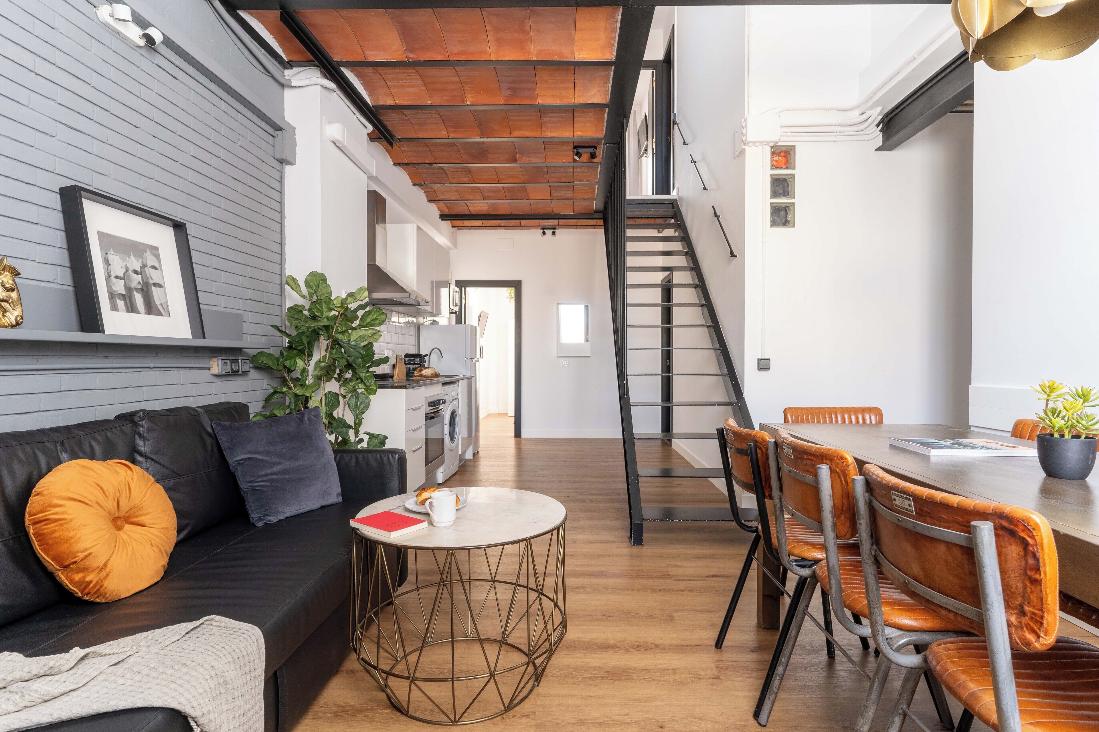 Duplex, 3 Bedrooms | Living area | Smart TV