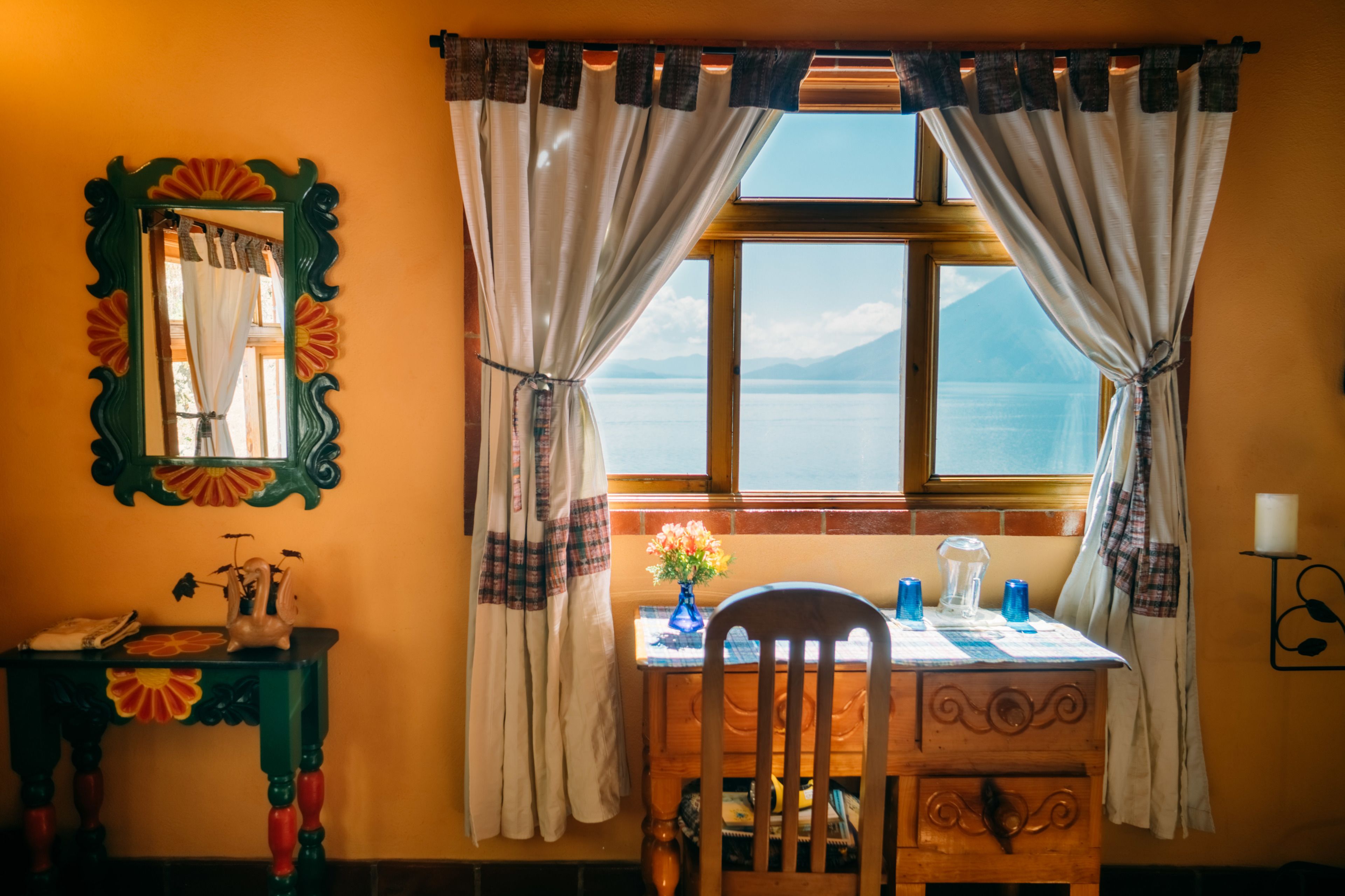 standard room, balcony, lake view | in-room safe, individually decorated, individually furnished, desk