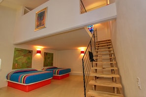 Iron/ironing board, free WiFi, bed sheets - Hotel Plaza Tangolunda (Santa María Huatulco)