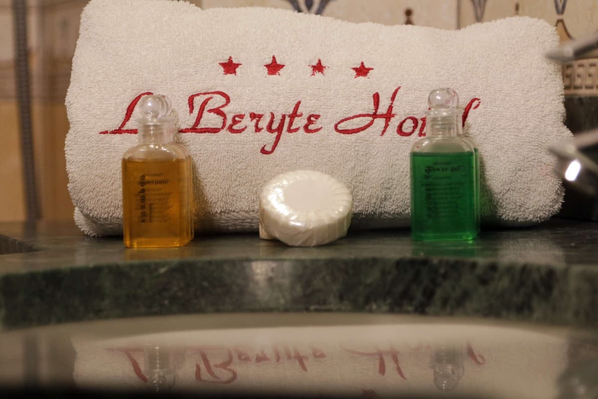 Minibar, in-room safe, desk, iron/ironing board