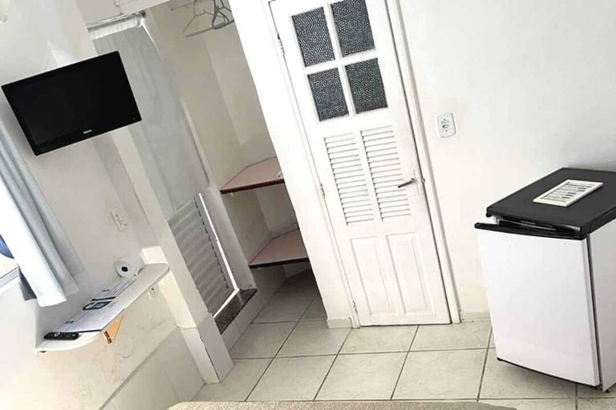 Chambre Double pour 1 personne, 1 lit double | Minibar, rideaux occultants, Wi-Fi gratuit, draps fournis