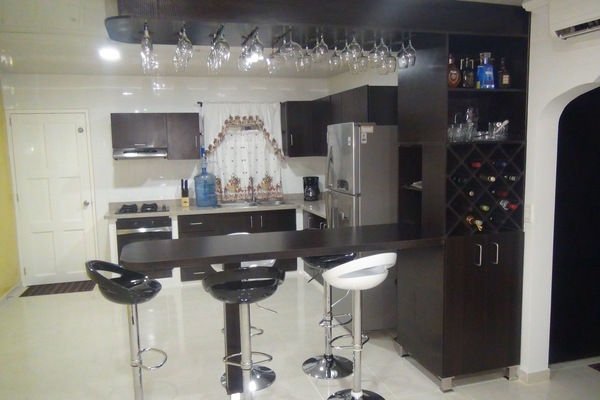 House, 2 Bedrooms | Private kitchen | Fridge, microwave, oven, stovetop
