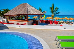 Outdoor pool, free cabanas, pool umbrellas - Grand Decameron Cornwall Beach, A Trademark All-Inclusive Resort (Montego Bay)