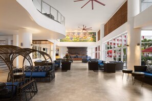 Lobby - Grand Decameron Cornwall Beach, A Trademark All-Inclusive Resort (Montego Bay)