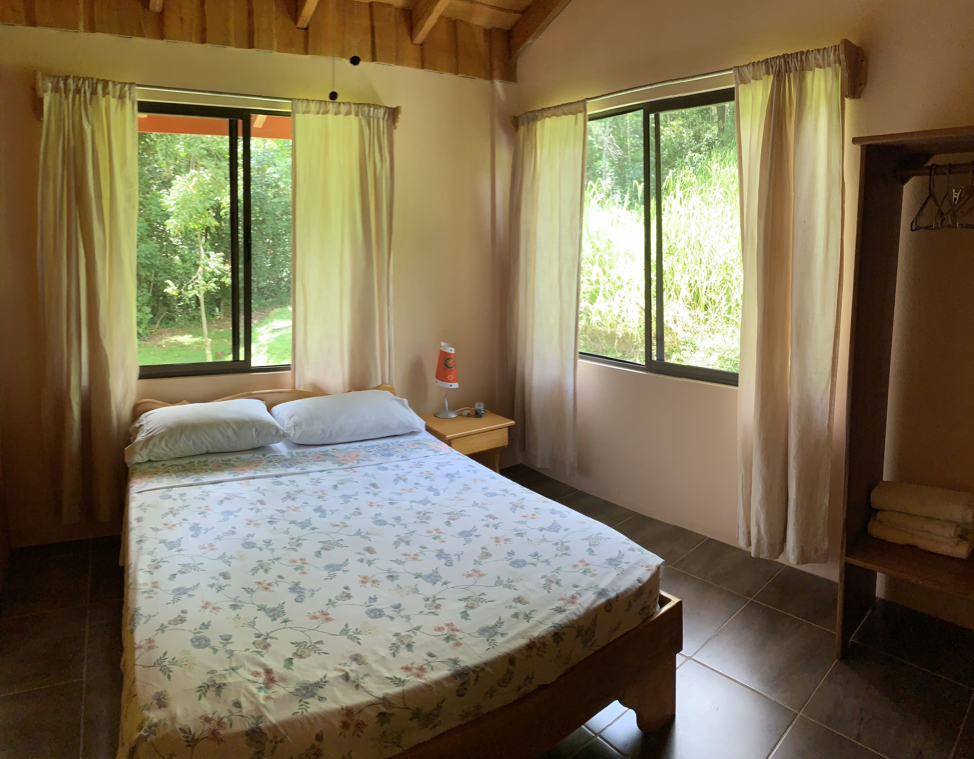 Superior Triple Room | Bed sheets