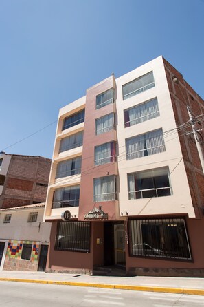 Fachada da propriedade