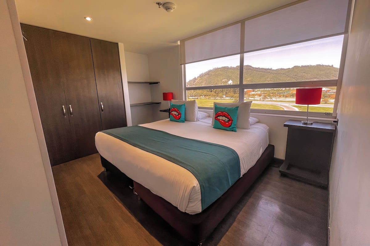 Junior Suite | 1 bedroom, in-room safe, desk, blackout curtains