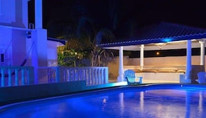 Outdoor pool - Adonai Hotel Boutique (Jan Thiel)