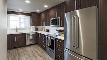 Appart'hÎtel Deluxe, 2 chambres, 2 salles de bains, rez-de-chaussée | Cuisine privée