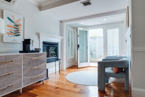 Deluxe Single Room | Egyptian cotton sheets, premium bedding, pillowtop beds - Ellery Hotel Provincetown (Provincetown)