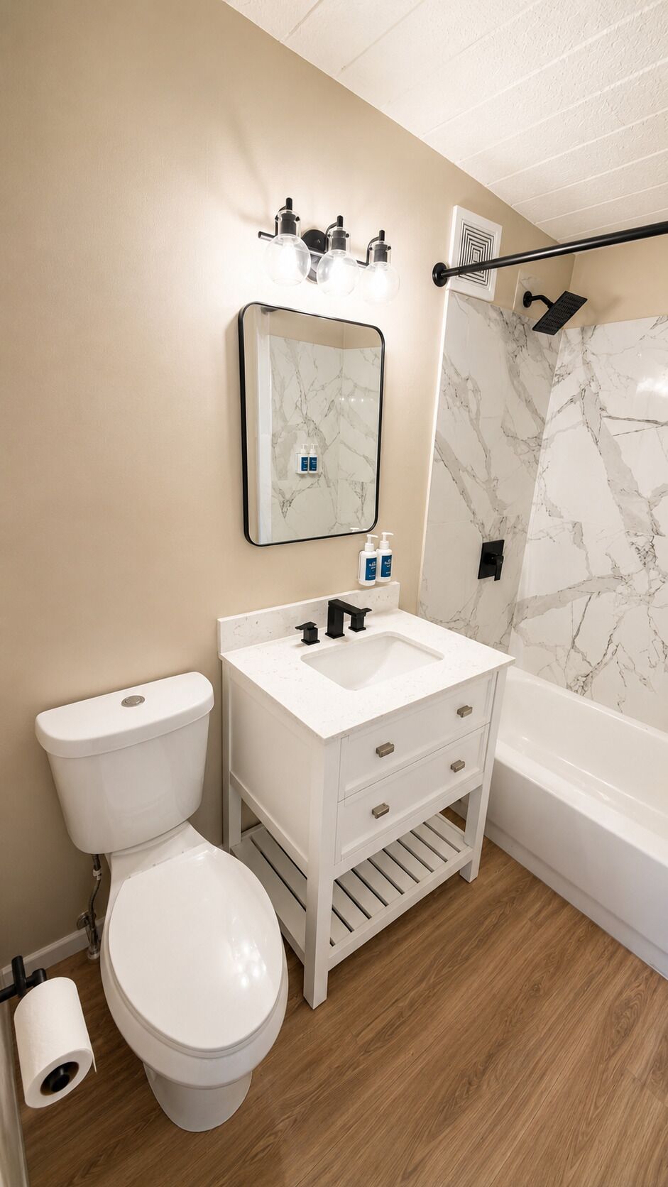 Articles de toilette (gratuits), serviettes fournies