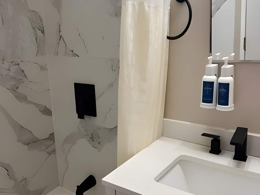 Free toiletries, towels