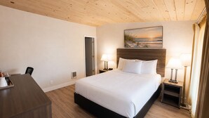 Unclassified image, 2 of 15, button - Anchor Bay Inn (Reedsport)
