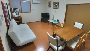 Living area - Thanyaporn 2 (Takayama)