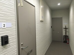 Lobby - Thanyaporn 2 (Takayama)