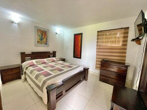 Blackout curtains, free WiFi, bed sheets - Finca Hotel La Ponderosa (Rionegro)