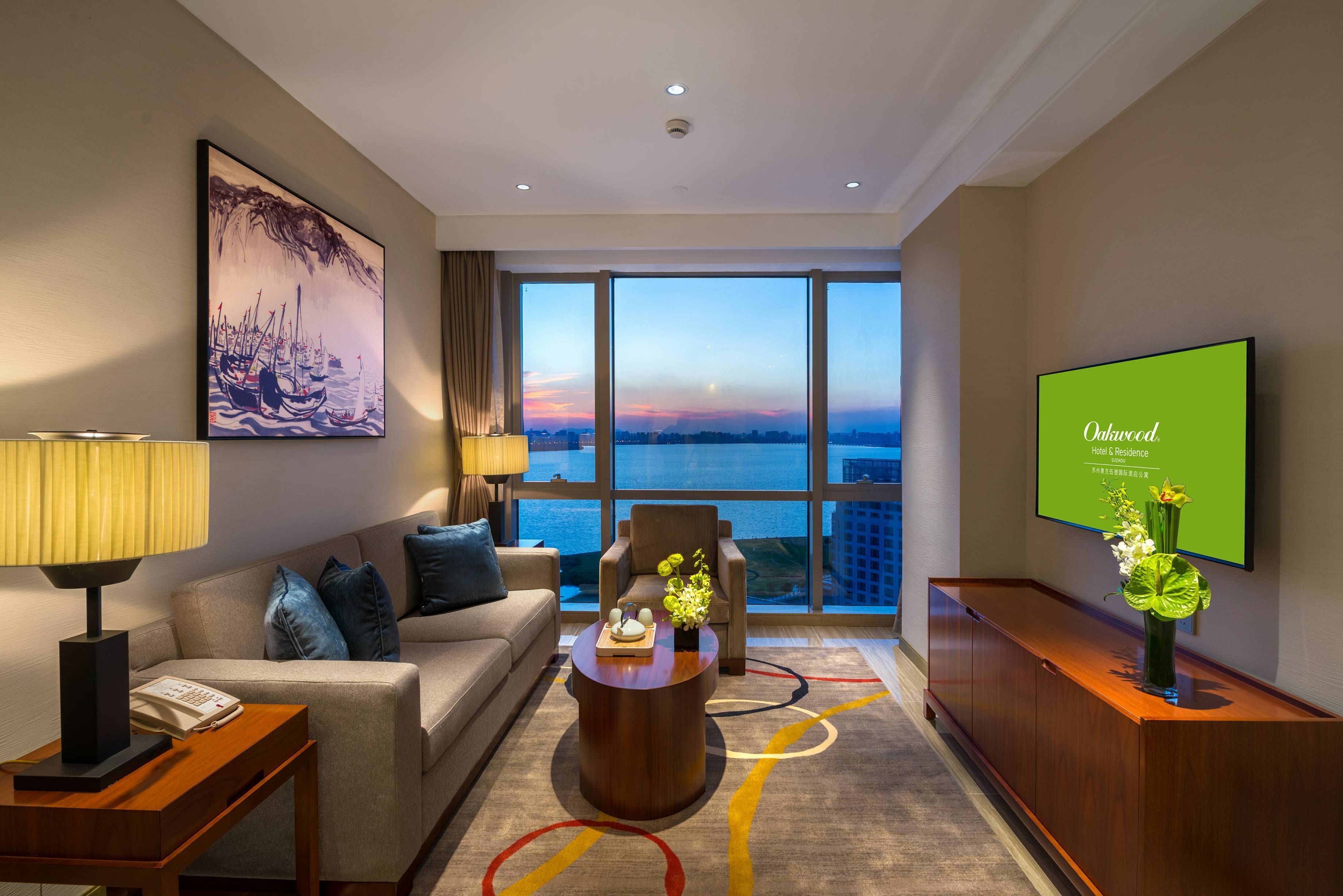 42-inch flat-screen tv with cable channels, tv