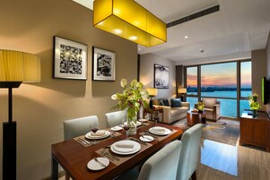 42-inch flat-screen TV with cable channels, TV