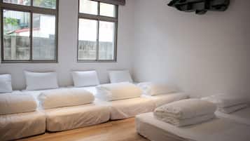 Gallery Studio | Soundproofing, free WiFi, bed sheets