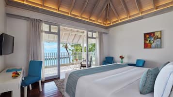 Beach Duplex Suite with Private Pool | Premium bedding, down comforters, memory foam beds, minibar