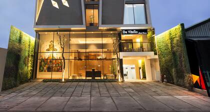 Yellow Star Ambarukmo Hotel