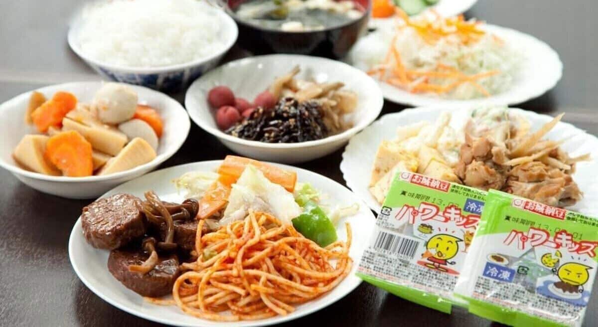 daily buffet breakfast (jpy 600 per person)