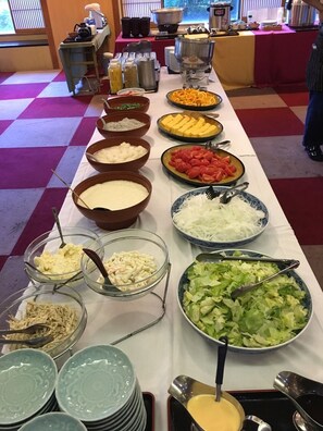 Tägliches japanisches Frühstück (1650 JPY pro Person)