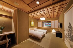 Japanese Western Style Room with Open air bath, Non Smoking | Down comforters, in-room safe, individually decorated, free WiFi - Araya Totoan (Kaga)