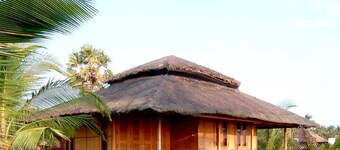 Sunny Paradise Resort