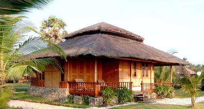 Sunny Paradise Resort