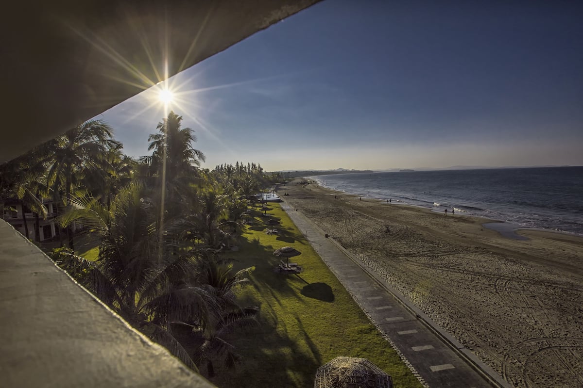 Executive Room, Sea View (Dream) | Minibar, in-room safe, desk, free cribs/infant beds