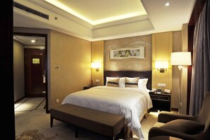 Ropa de cama de alta calidad y minibar 