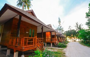 Free WiFi - Baanchaylay Resort (Khanom)