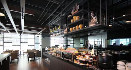 Nexus Regency Suites & Hotel