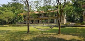 Garden view - Lumbini Buddha Garden Resort (Lumbini)