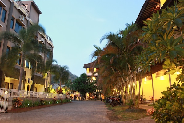 Courtyard - Puri Senggigi Hotel (Senggigi)