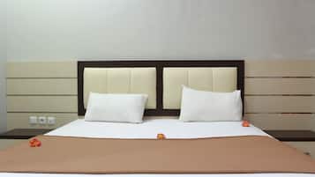 Superior Room | Desk, free WiFi, bed sheets