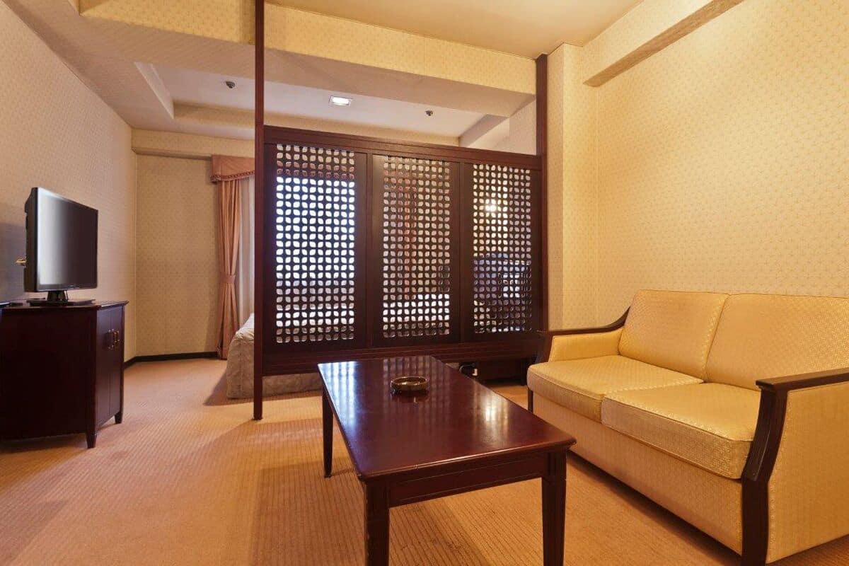 XXX Deluxe Double Room | Desk, iron/ironing board, free WiFi, bed sheets