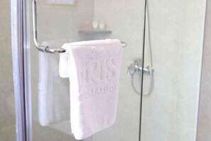 Room - Iris Dalat Hotel (Dalat City)