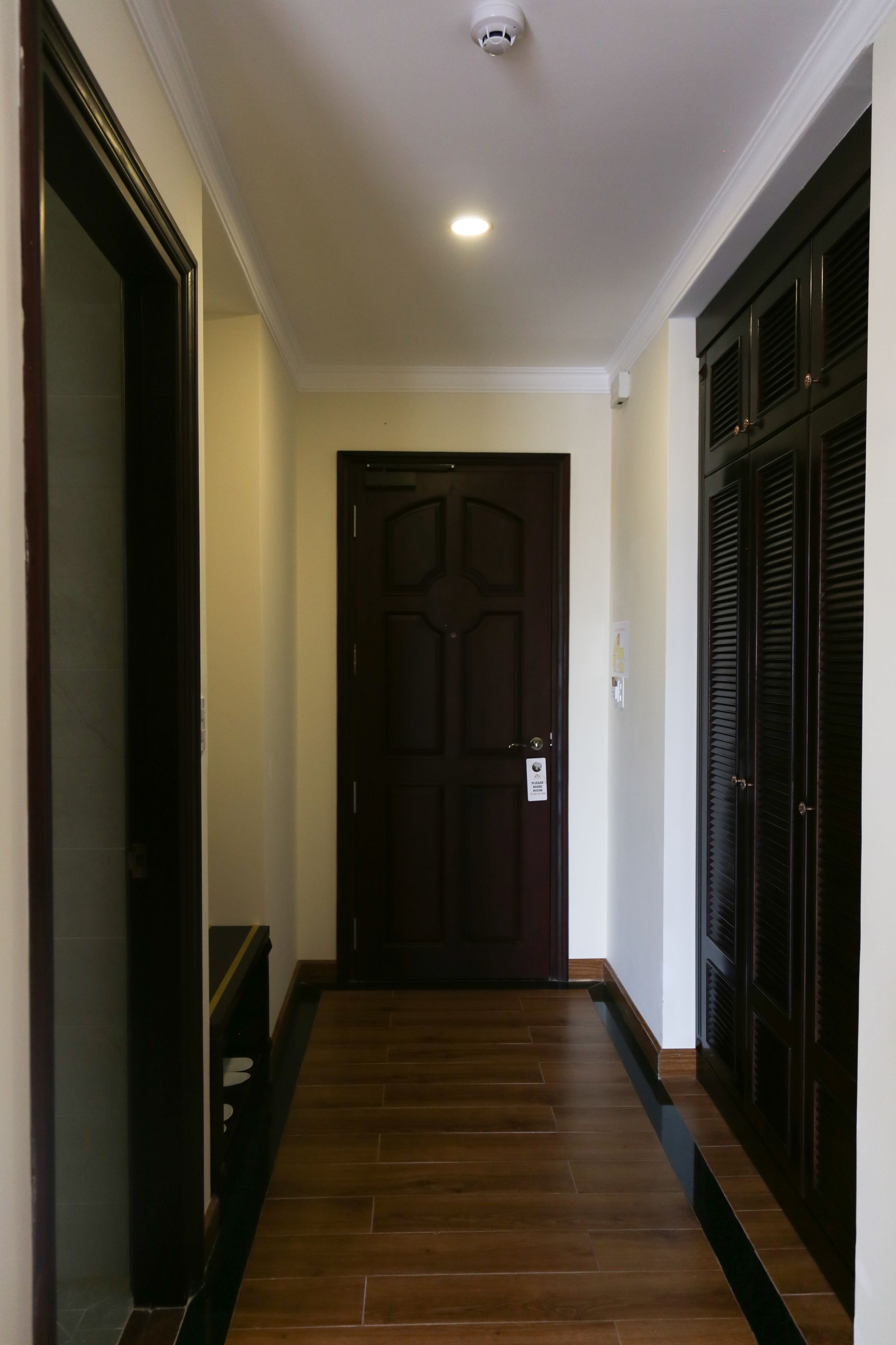 deluxe balcony room  | minibar, in-room safe, desk, blackout curtains