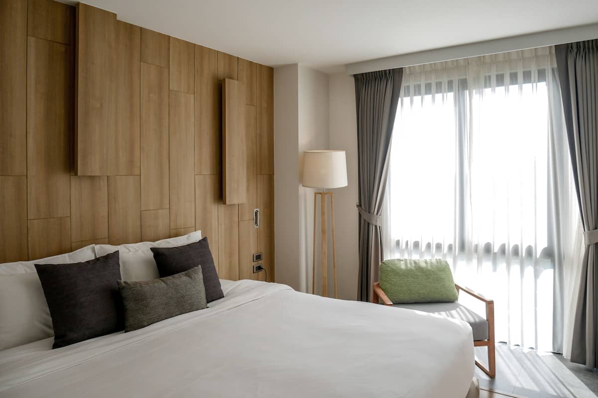 Premier Double or Twin Room, City View | 1 bedroom, in-room safe, desk, blackout drapes