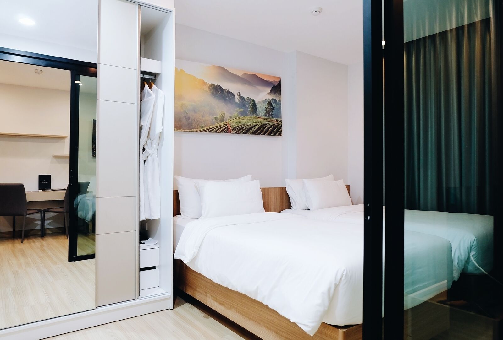 1 chambre, coffres-forts dans les chambres, bureau, rideaux occultants