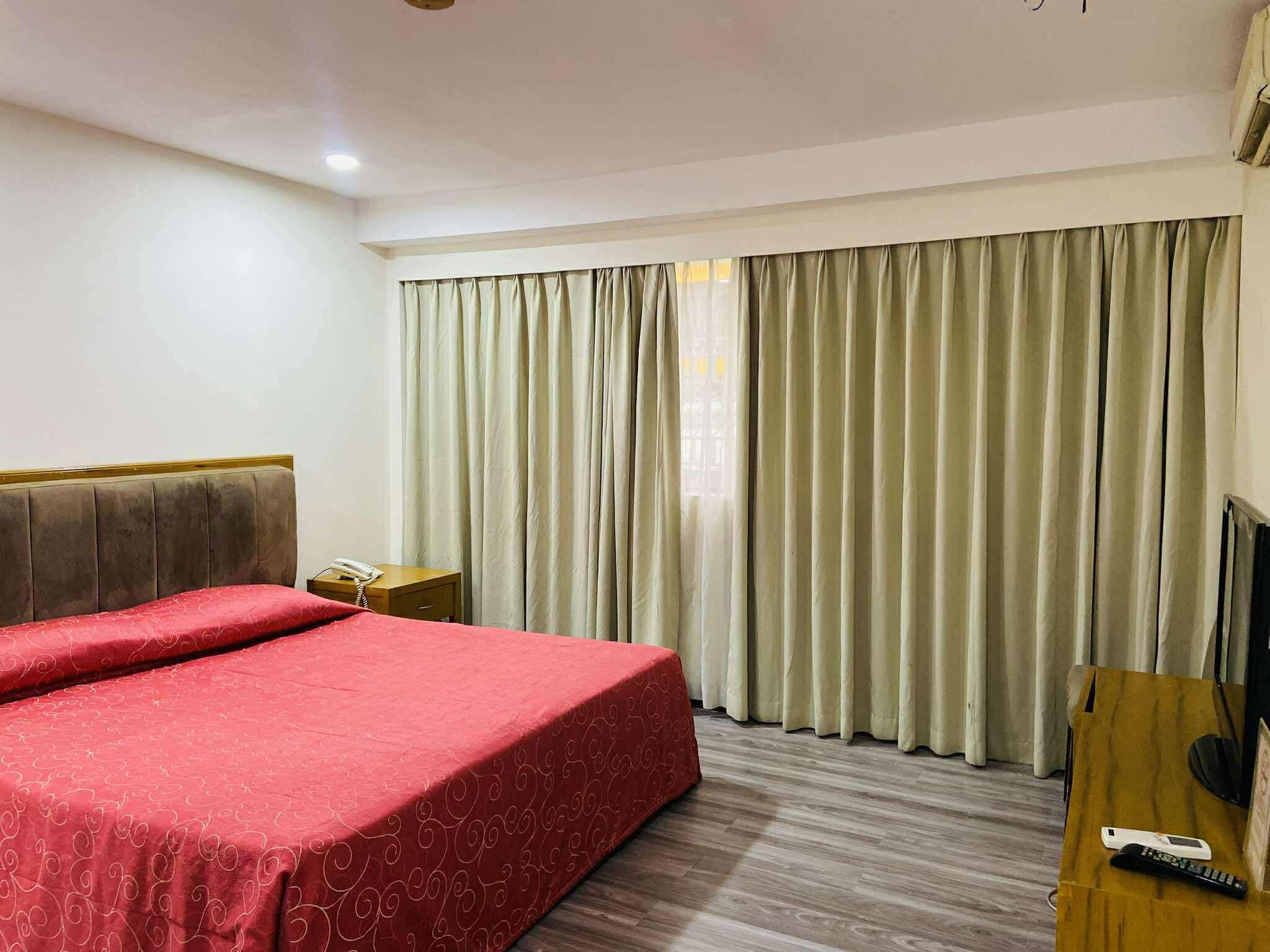 Superior Room | Desk, free WiFi, bed sheets