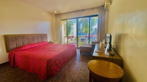 Rom – deluxe | Skrivebord, wi-fi (inkludert) og sengetøy