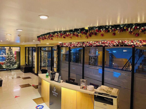 Reception - Bayfront Hotel Subic (Olongapo)