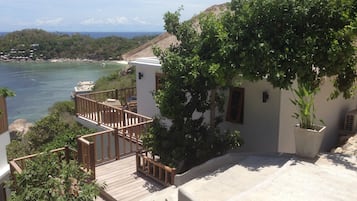 The Travelly House | Frigobar, cofres nos quartos, individualmente decorados