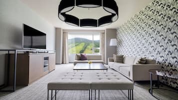 Suite, 2 Bedrooms (High Floor) | 1 bedroom, desk, blackout drapes, free WiFi